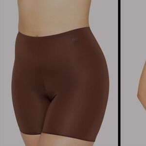 Yitty By Fabletics Smoothed Reality High Waist Boxer Brief. Core: Bossed Up Brow